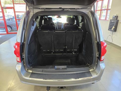 Used 2019 Dodge Grand Caravan GT FWD image 33