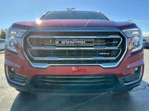 Used 2024 GMC Terrain AT4 w/ Tech Package image 9