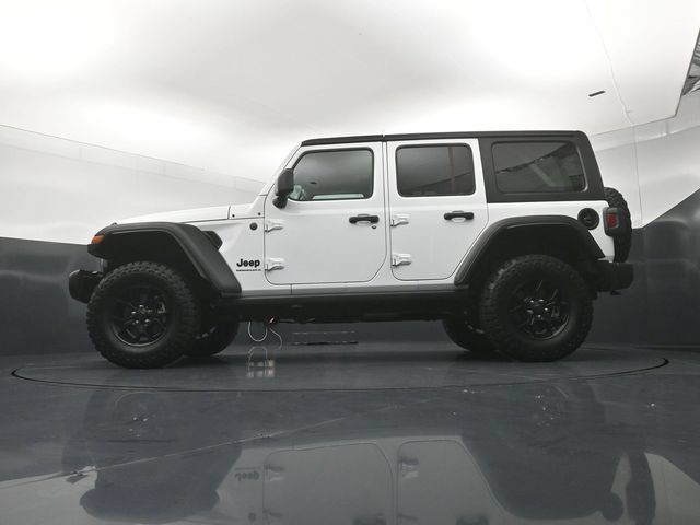 Used 2024 Jeep Wrangler Unlimited Sport AWD/4WD image 21