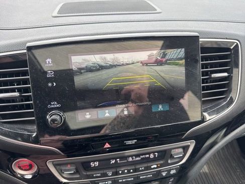 Used 2022 Honda Pilot Elite image 16