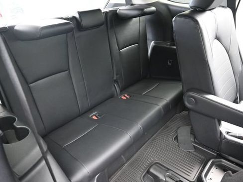 Certified 2026 Toyota Highlander XLE w/ Protection Package #3 (TMS) AWD/4WD image 29