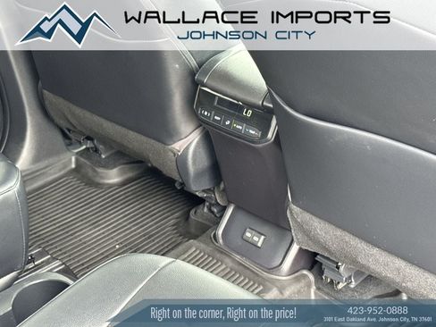 Used 2022 Toyota Highlander XSE FWD image 40