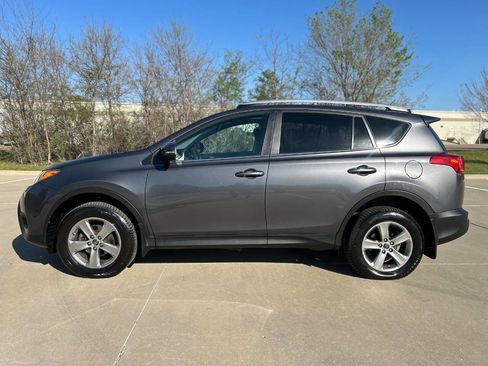 Used 2015 Toyota RAV4 XLE image 9