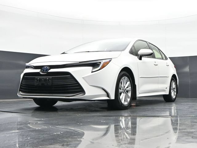 Used 2024 Toyota Corolla LE w/ LE Convenience Package AWD/4WD image 42