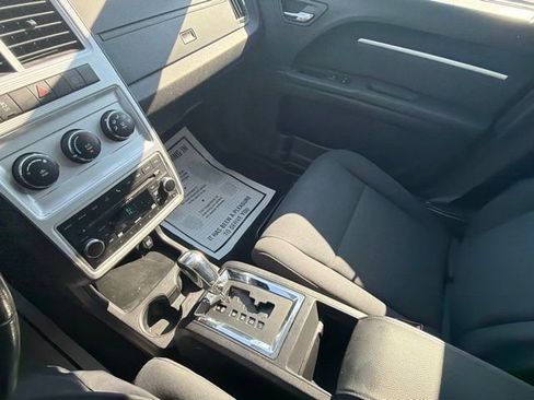 Used 2010 Dodge Journey SXT FWD image 28