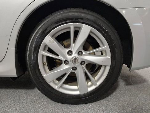 Used 2015 Nissan Altima 2.5 SV w/ Convenience Package image 6