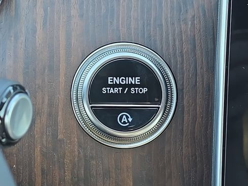 New 2026 Mercedes-Benz C 300 4MATIC Sedan image 20