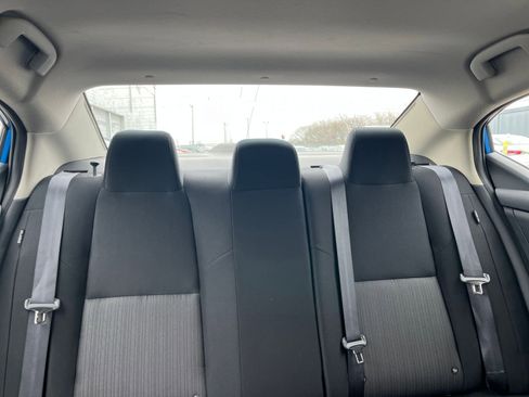 Used 2025 Nissan Sentra SV image 37