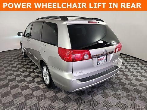 Used 2006 Toyota Sienna XLE image 8