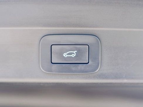 Used 2024 Land Rover Range Rover Sport SE image 53