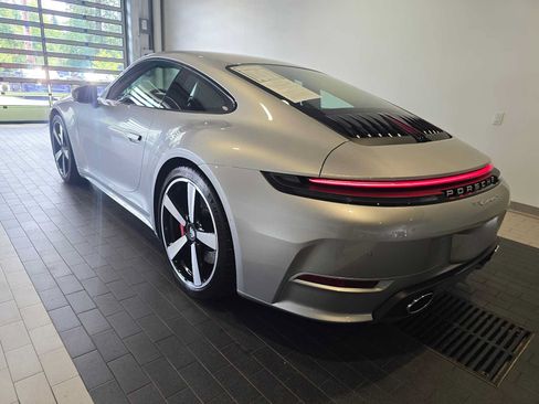 Used 2025 Porsche 911 Carrera S RWD image 3