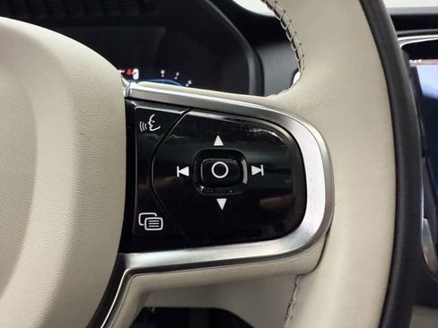 Certified 2023 Volvo XC90 B5 Plus w/ Protection Package Premier image 17