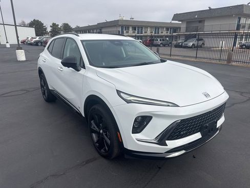 Used 2025 Buick Envision Sport Touring image 1