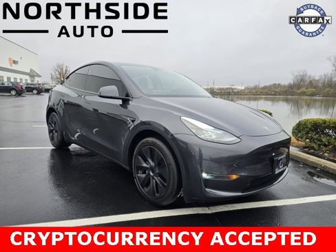 Used 2024 Tesla Model Y Long Range image 1