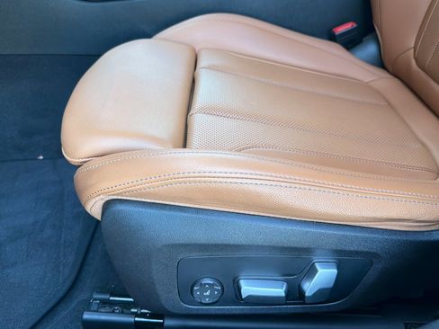 Used 2023 BMW 330i w/ Premium Package image 14