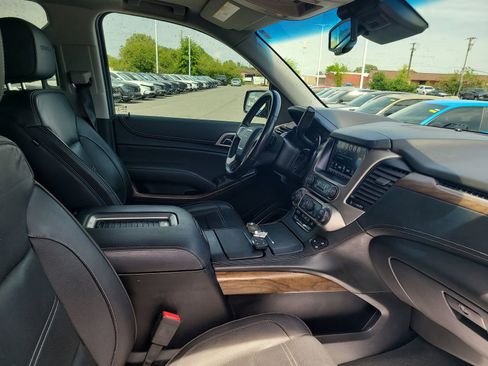 Used 2019 GMC Yukon Denali w/ Denali Ultimate Package AWD/4WD image 30