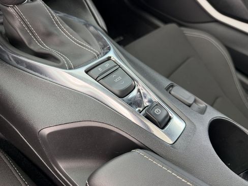 Used 2019 Chevrolet Camaro SS RWD image 9