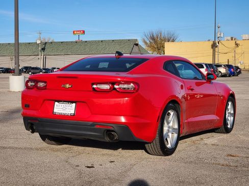 Used 2023 Chevrolet Camaro LT image 5