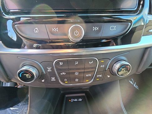 Used 2023 Chevrolet Traverse LT w/ LPO, Floor Liner Package AWD/4WD image 16