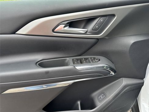 New 2026 Chevrolet Traverse LT FWD image 17