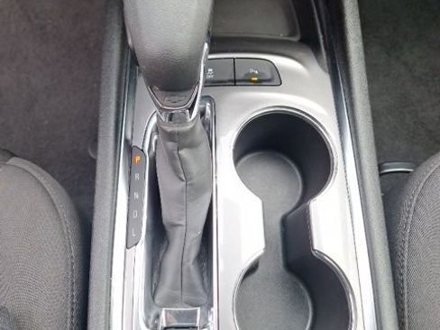 Used 2024 Chevrolet Malibu LT image 17