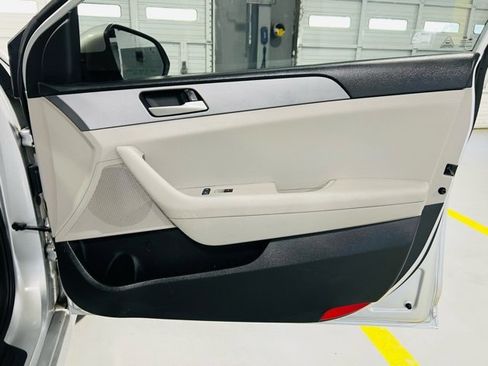 Used 2018 Hyundai Sonata SE image 27