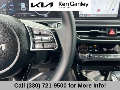 Certified 2025 Kia Seltos EX AWD/4WD image 32