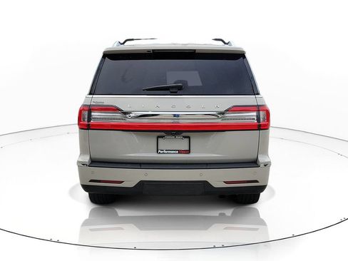 Used 2020 Lincoln Navigator L Reserve w/ Luxury Package AWD/4WD image 5