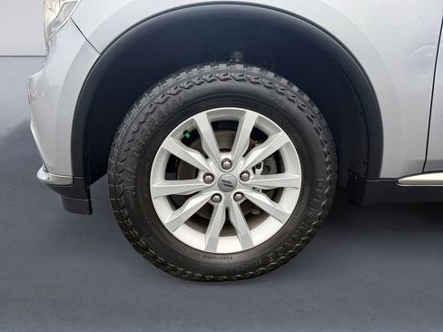 Used 2020 Dodge Durango SXT w/ 3rd Row Seating Group image 9