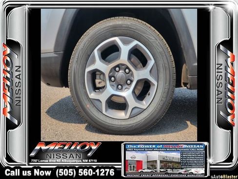 Used 2022 Jeep Compass Trailhawk w/ Trailhawk Convenience Group AWD/4WD image 10