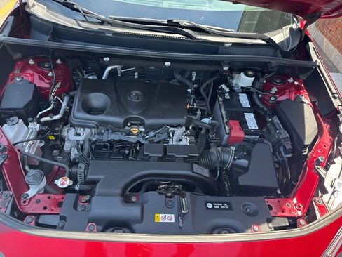 Used 2020 Toyota RAV4 LE w/ All Weather Liner Package AWD/4WD image 35