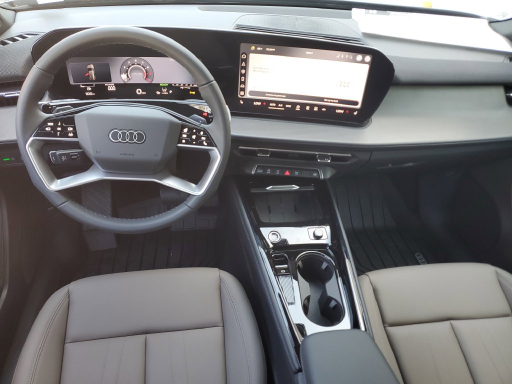 New 2026 Audi Q3 quattro 2.0T AWD/4WD image 3