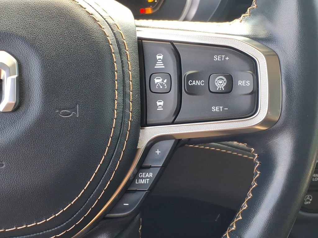 Used 2025 RAM 1500 Tungsten w/ Towing Technology Group AWD/4WD image 9