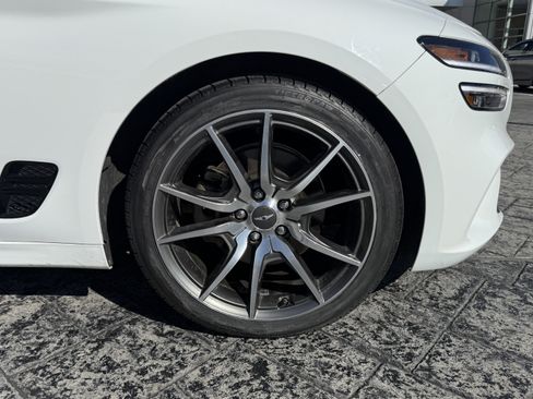 Used 2022 Genesis G70 2.0T w/ Prestige Package image 9