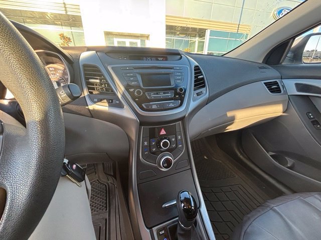Used 2016 Hyundai Elantra SE FWD image 13