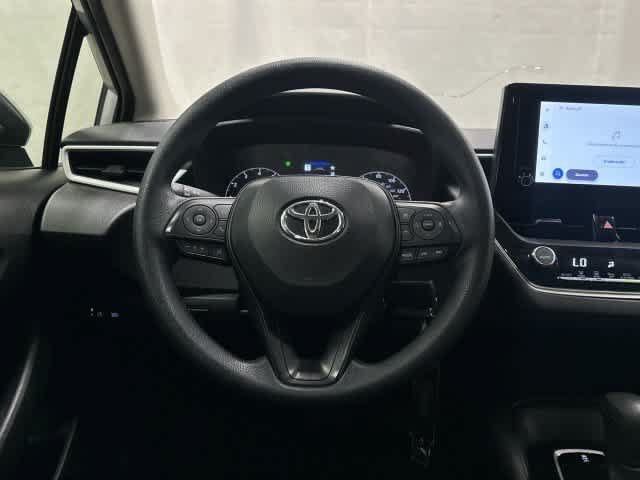 Used 2025 Toyota Corolla LE FWD image 15