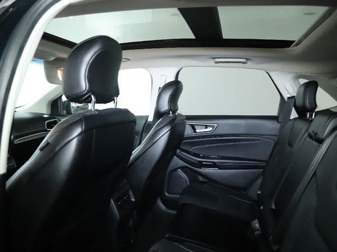 Used 2019 Ford Edge Titanium AWD/4WD image 15