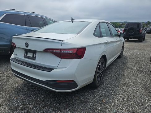 Used 2024 Volkswagen Jetta Sport FWD image 2