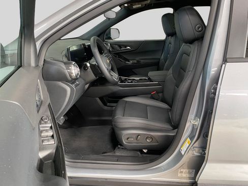 New 2026 Chevrolet Equinox LT w/ Convenience Package II image 15