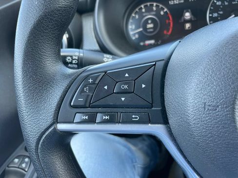 Used 2024 Nissan Kicks SV w/ Interior Electronics Package FWD image 18