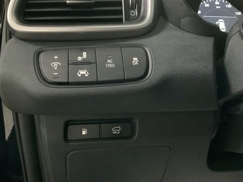 Used 2019 Kia Sorento SX AWD/4WD image 18