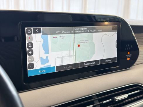 Used 2021 Hyundai Palisade Limited FWD image 25