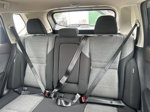 Used 2021 Nissan Rogue SV FWD image 18