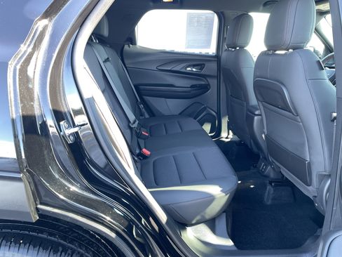 Used 2023 Chevrolet TrailBlazer RS w/ Sun and Liftgate Package image 24