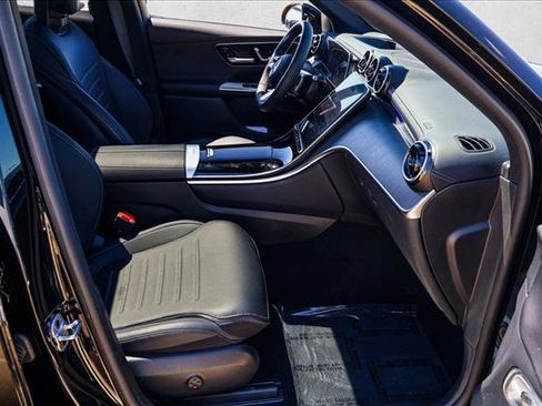 Used 2023 Mercedes-Benz GLC 300 4MATIC image 27