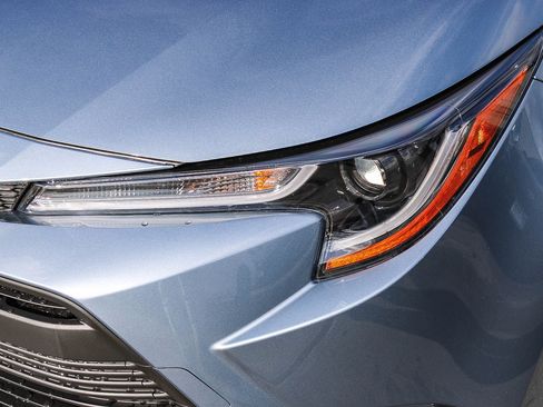 New 2026 Toyota Corolla LE FWD image 5