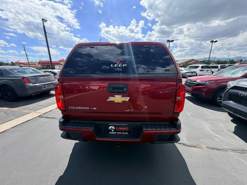 Used 2018 Chevrolet Colorado Z71 AWD/4WD image 4