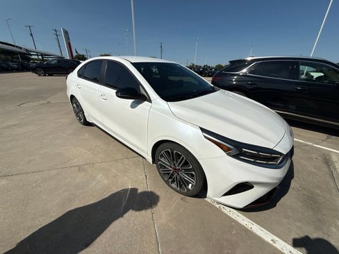 Used 2023 Kia Forte GT FWD image 2