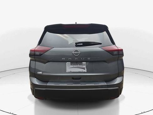 Used 2026 Nissan Rogue SV FWD image 7