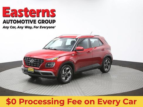 Used 2023 Hyundai Venue Limited FWD image 57